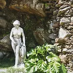 Relais Casali Della Cisterna Hotel 3*