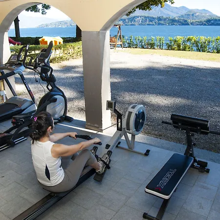 Relais Casali Della Cisterna 3*