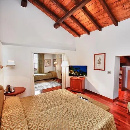 Relais Casali Della Cisterna Otel