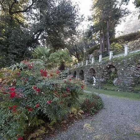 Relais Casali Della Cisterna Otel