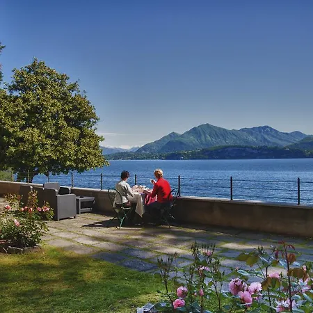 Relais Casali Della Cisterna Hotel