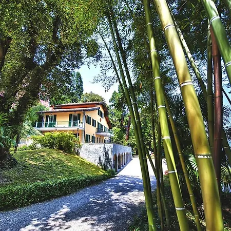 Hotel Relais Casali Della Cisterna 3*