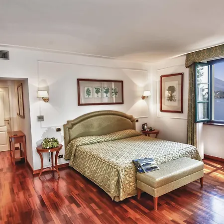 Otel Relais Casali Della Cisterna