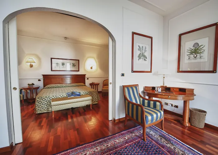 Отель Relais Casali Della Cisterna 3*