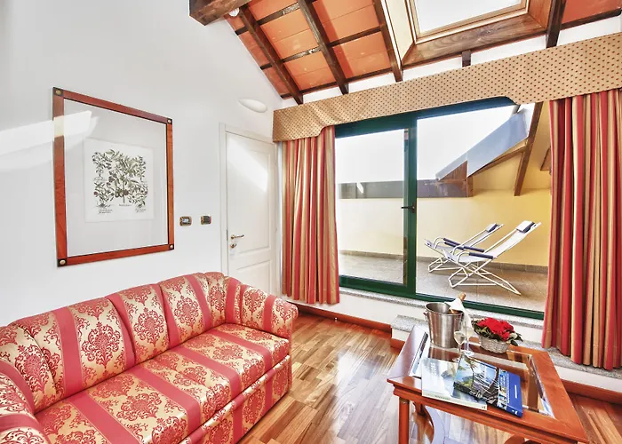 Отель Relais Casali Della Cisterna 3*