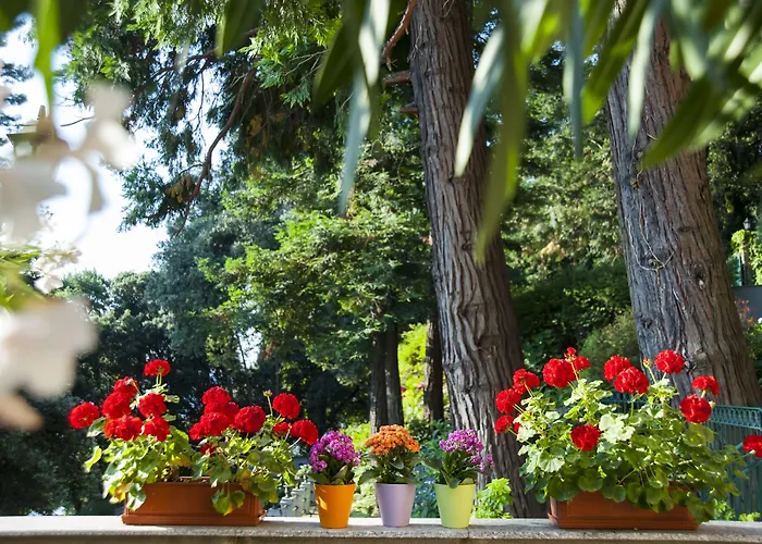 Relais Casali Della Cisterna Отель 3*