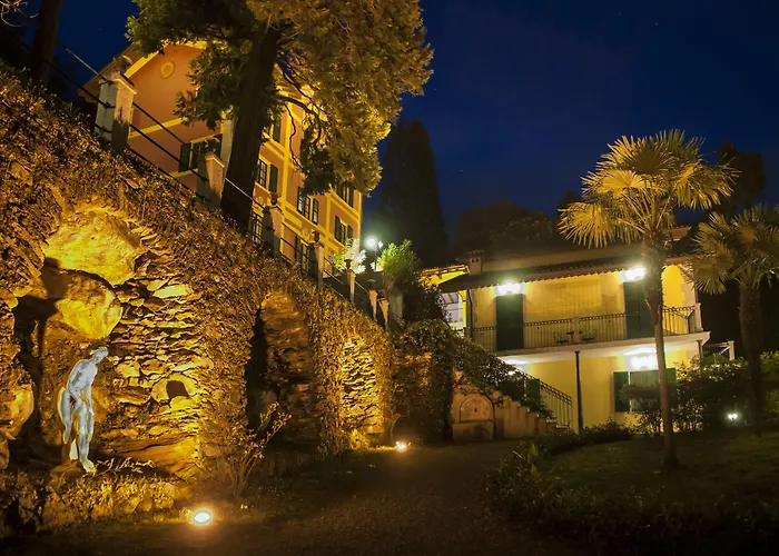 Relais Casali Della Cisterna 호텔 3*