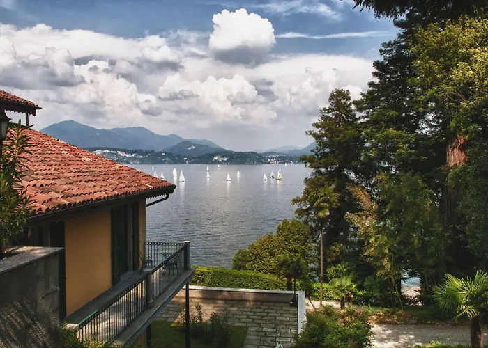 Отель Relais Casali Della Cisterna 3*