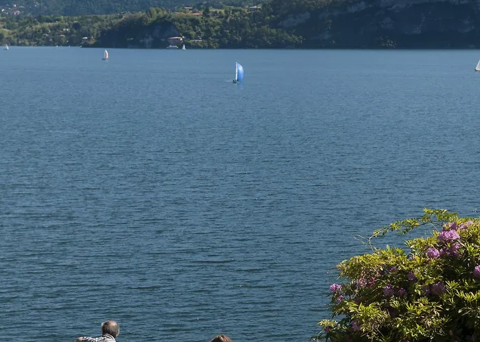 Отель Relais Casali Della Cisterna Бельджирате