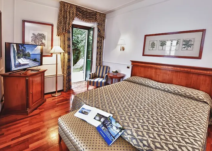 Relais Casali Della Cisterna Отель